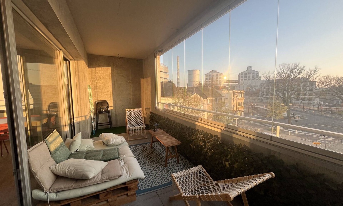 Republique - Les Ponts Apartment | 3-bedroom apartment with spacious balcony