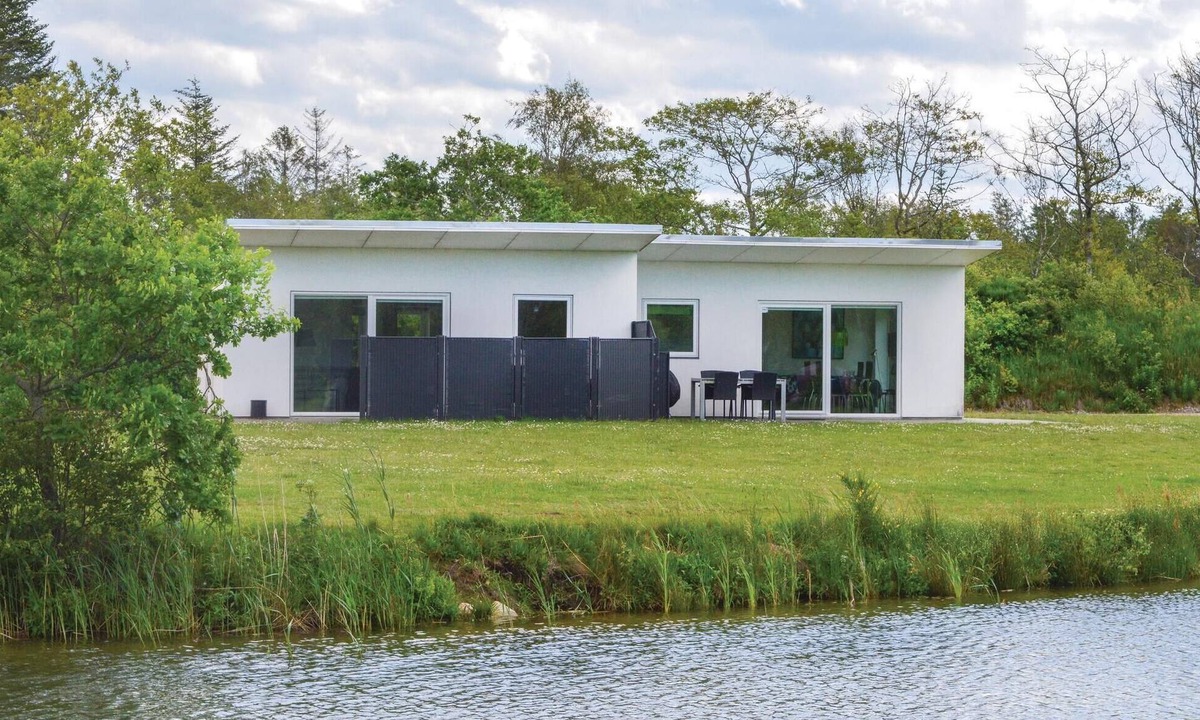 Ringkobing House | 3 bedroom awesome home in Ringkøbing