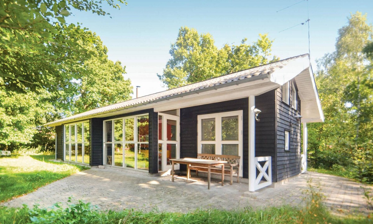 Fjellerup Strand House | 3 bedroom awesome home in Glesborg
