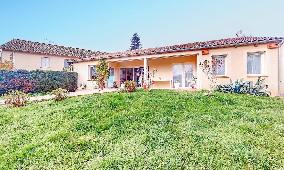 Prayssac House | 3 bedroom awesome home in Prayssac