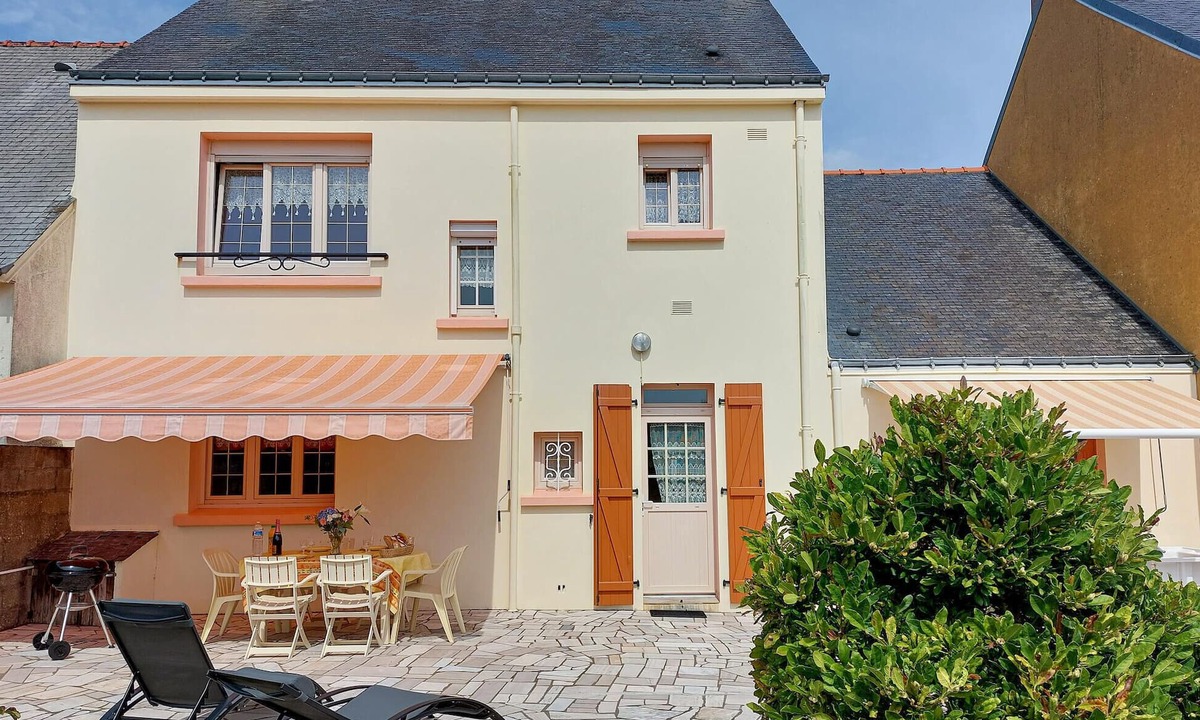 Riantec House | 3 bedroom awesome home in Riantec