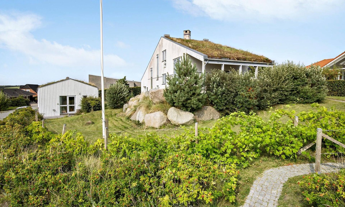 Grenaa House | 3 bedroom awesome home in Grenaa