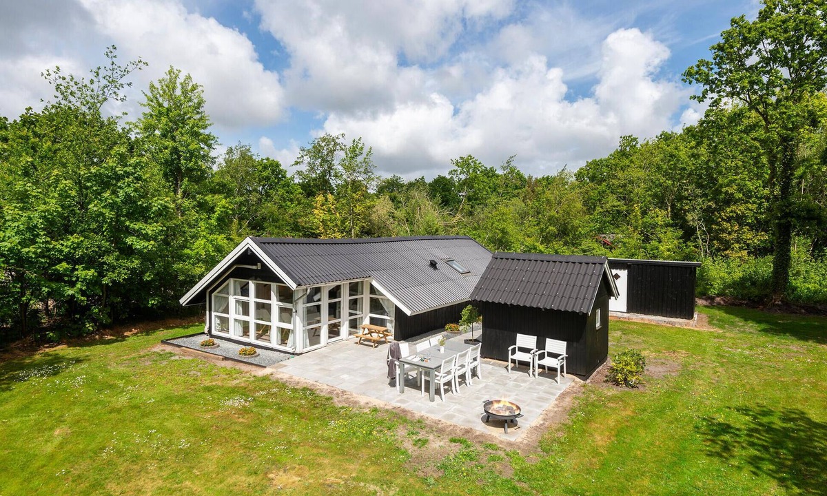 Jegum House | 3 bedroom awesome home in Oksbøl