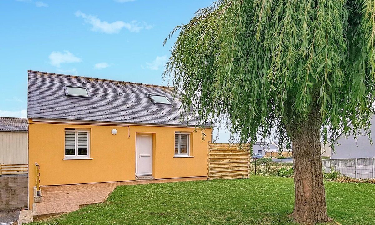 Lessay House | 3 bedroom awesome home in Lessay