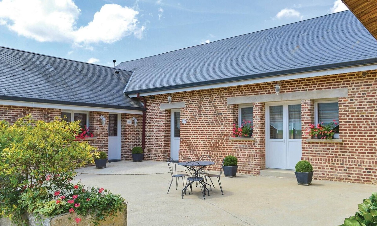 Roisel House | 3 bedroom awesome home in Roisel