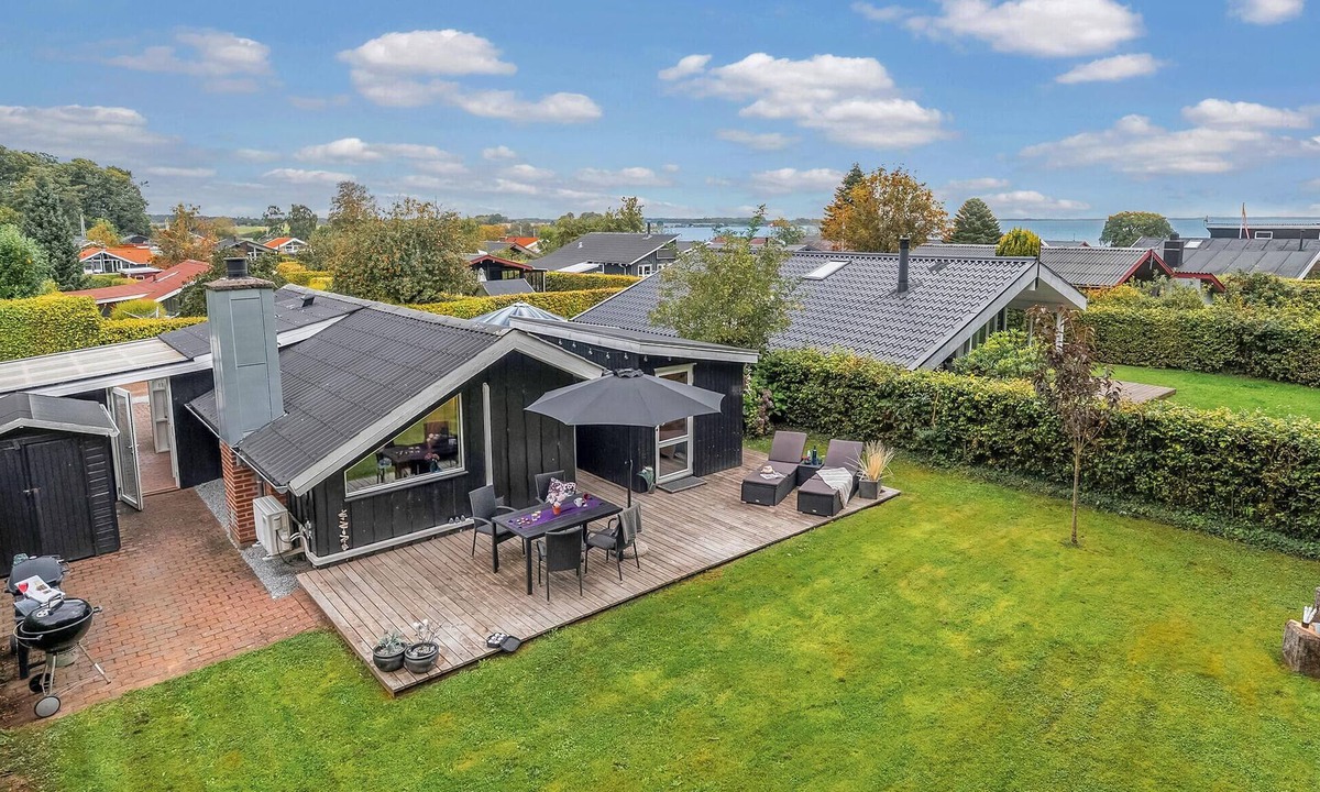 Bjert House | 3 bedroom awesome home in Bjert