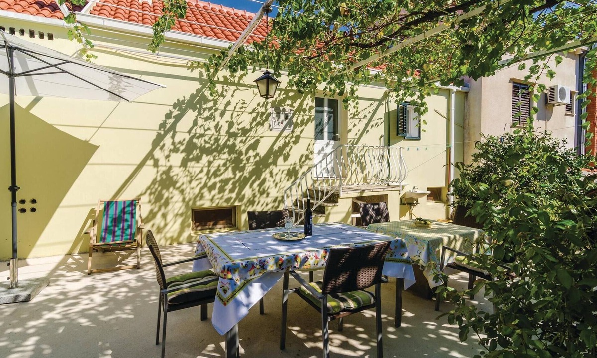 Zaton Apartment | 3 bedroom beach front apartment in Zaton Veliki