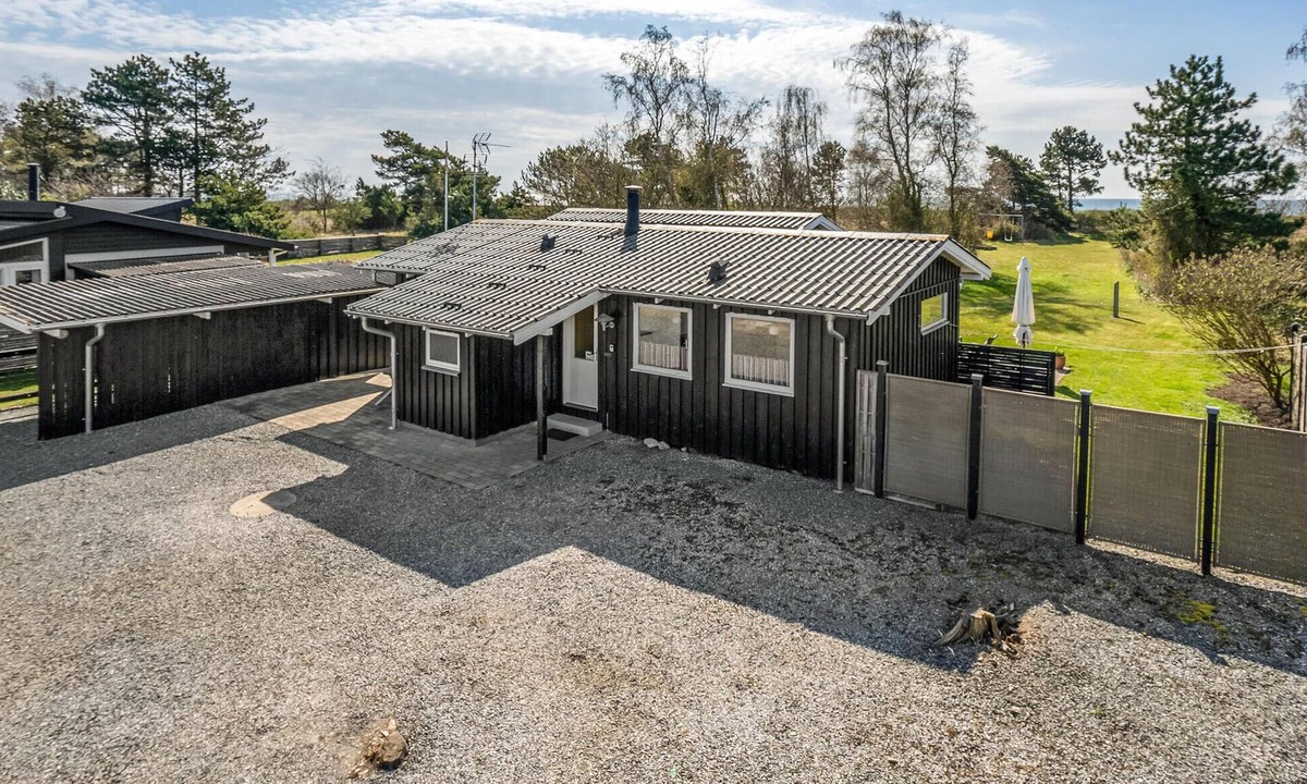 Skovmose House | 3 bedroom beach front home in Sydals
