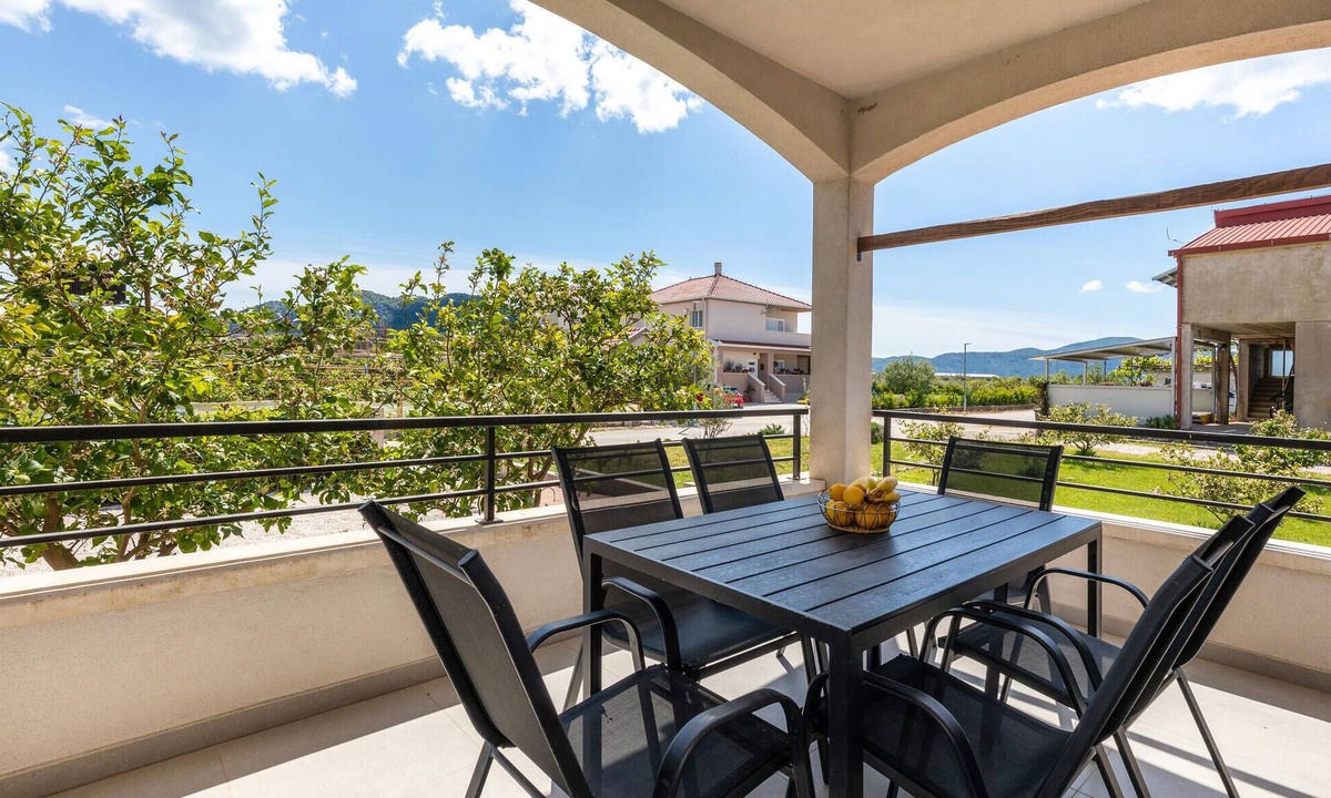 Opuzen Apartment | 3 bedroom beautiful apartment in Opuzen