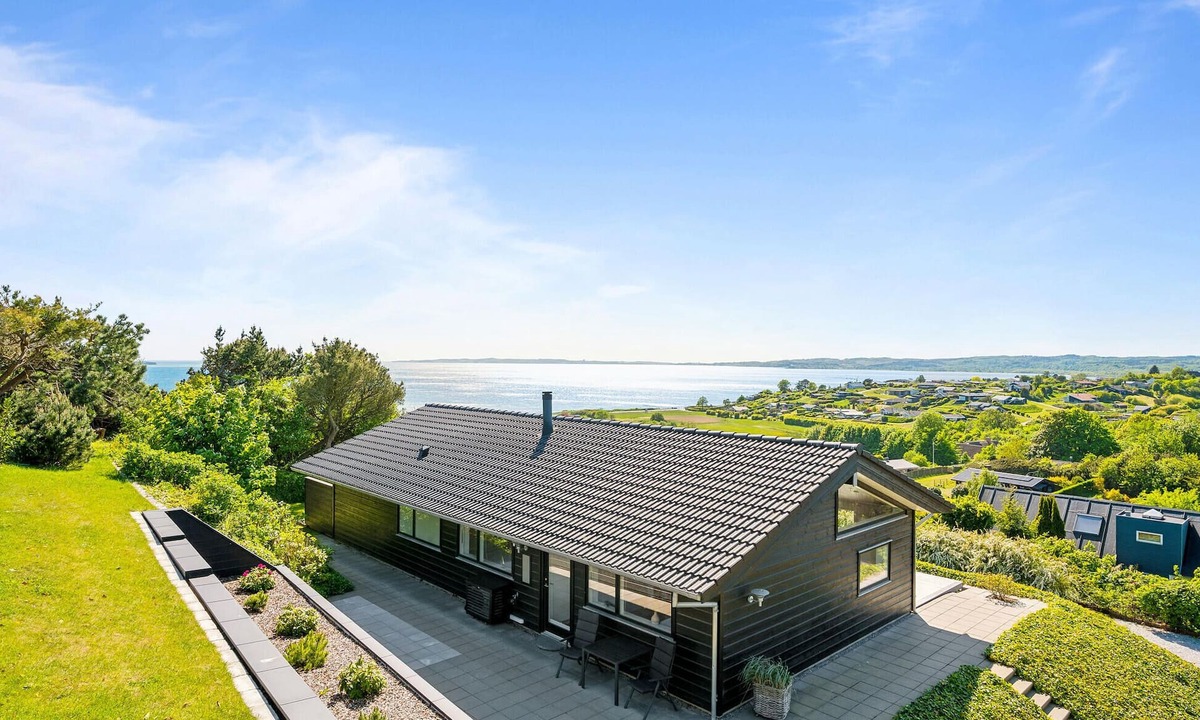 Egsmark Strand House | 3 bedroom beautiful home in Ebeltoft