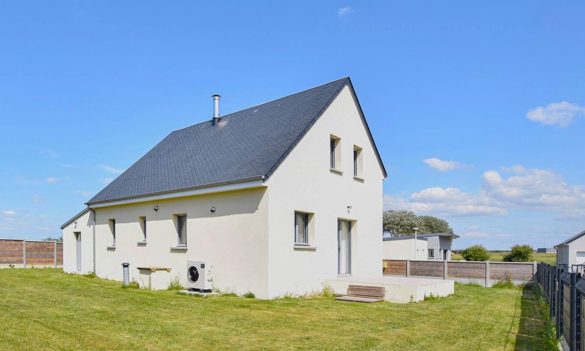 Creances House | 3 bedroom beautiful home in Créances