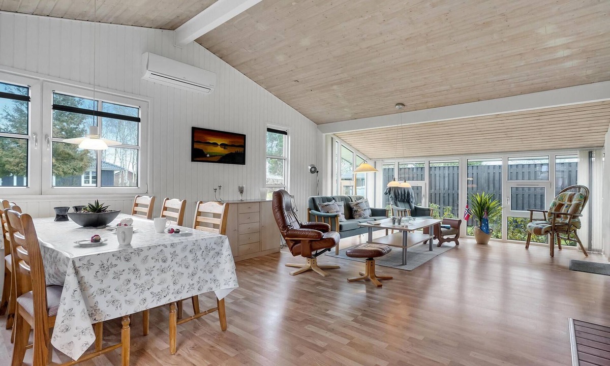 Sundstrup House | 3 bedroom beautiful home in Højslev