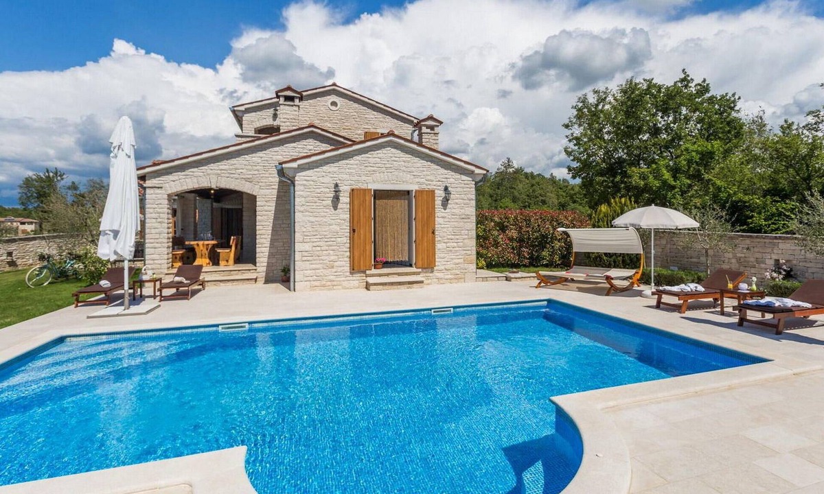 Jakovici House | 3 bedroom beautiful home in Tinjan