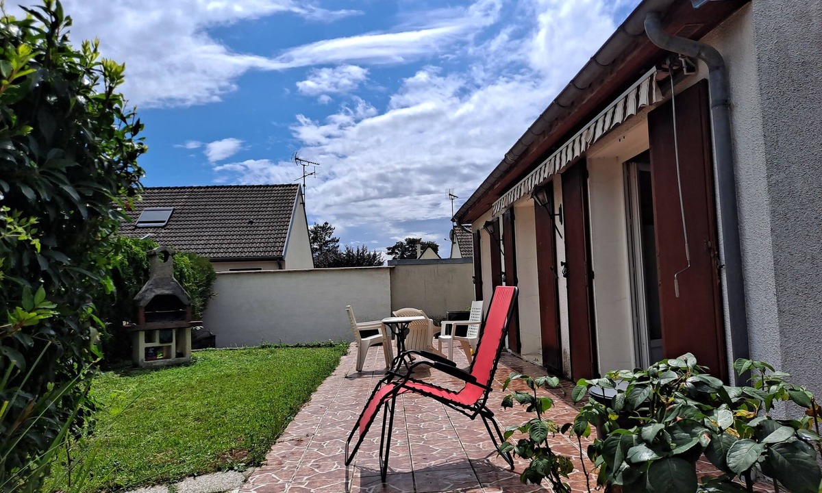 Souppes-sur-Loing Bed & Breakfast | 3 Bedroom Bed & breakfast in Souppes-sur-Loing