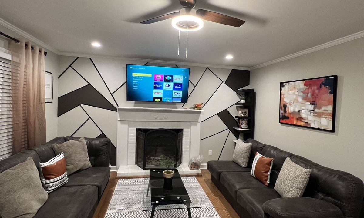 Apex House | 3 bedroom brick ranch