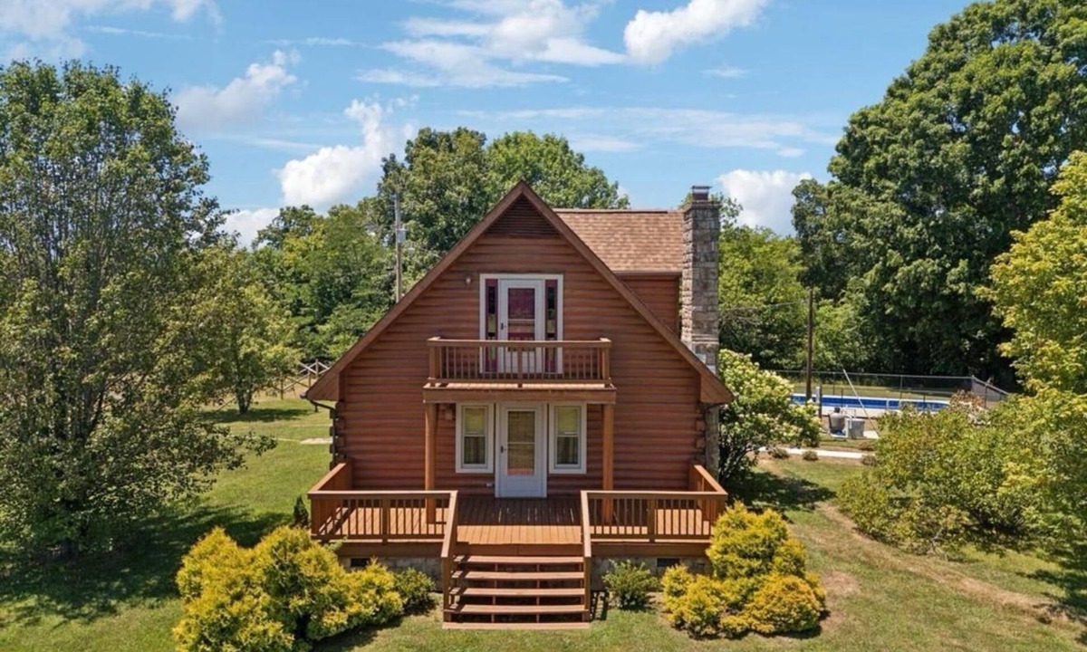 Rutherford County Cabin | 3-bedroom cabin in peaceful Lascassas with AC