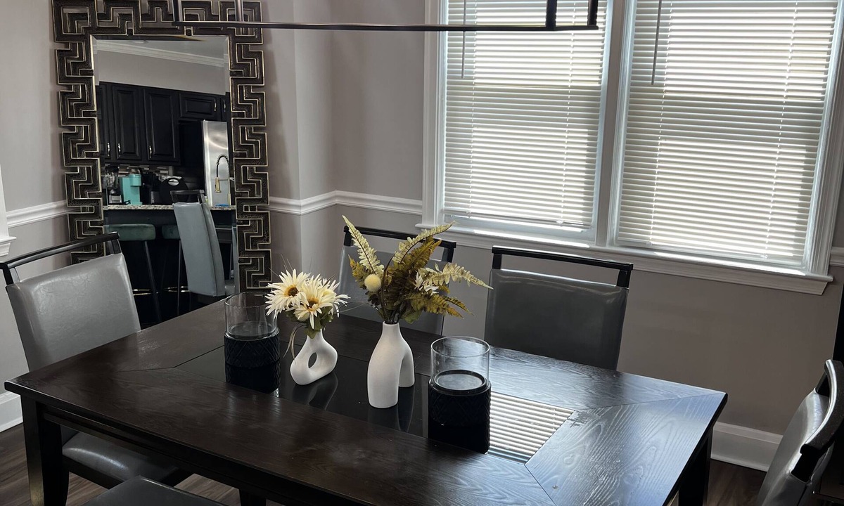 Waltherson House | 3-bedroom Charm City Rowhome, in great neighborhood, Come stay a while!