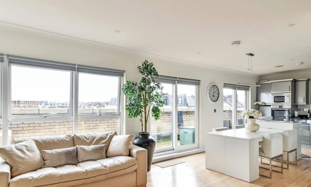 Shaftesbury Apartment | 3 bedroom Clapham penthouse