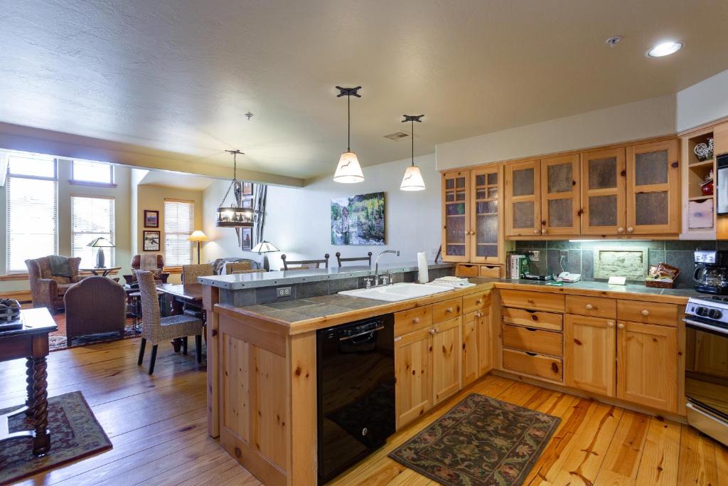 Deer Valley Apartment | 3 Bedroom Condo - The Lodges at Deer Valley