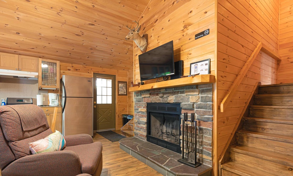 Long Lake Cottage | 3 Bedroom Cottage, sleeps 8