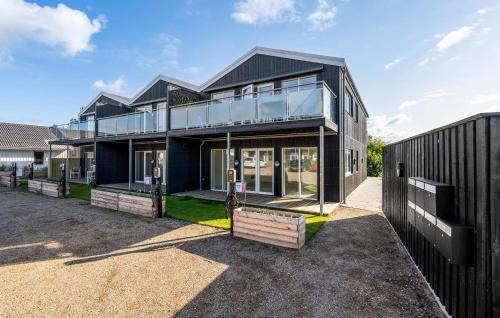 Store Kongsmark Apartment | 3 Bedroom Cozy Apartment In Slagelse