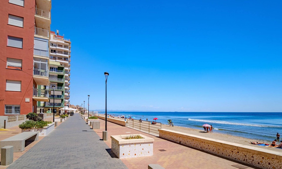 Mareny Barraquetes Apartment | 3 bedroom cozy apartment in Sueca