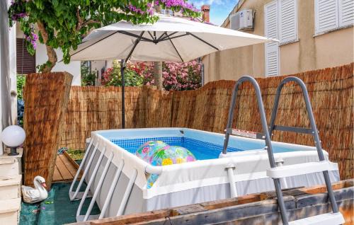 Zvekovica Apartment | 3 Bedroom Cozy Apartment In Cavtat