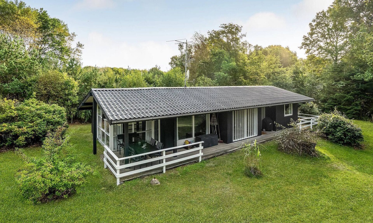 Fjellerup Strand House | 3 bedroom cozy home in Glesborg