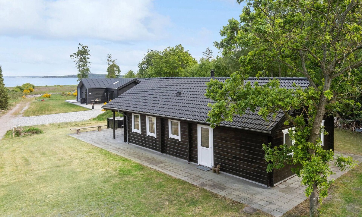 Hojslev House | 3 bedroom cozy home in Højslev