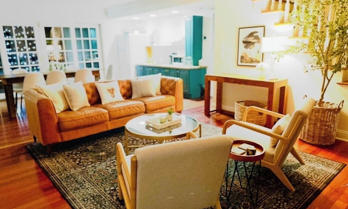 Fenton Other | 3-bedroom farmhouse on Runyan Creek. Minutes to downtown Fenton. Open Nov-April