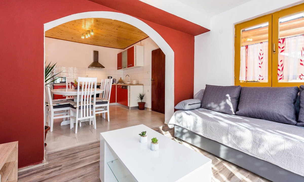 Skradin Apartment | 3 bedroom gorgeous apartment in Skradin