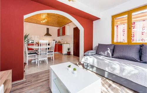Skradin Apartment | 3 Bedroom Gorgeous Apartment In Skradin