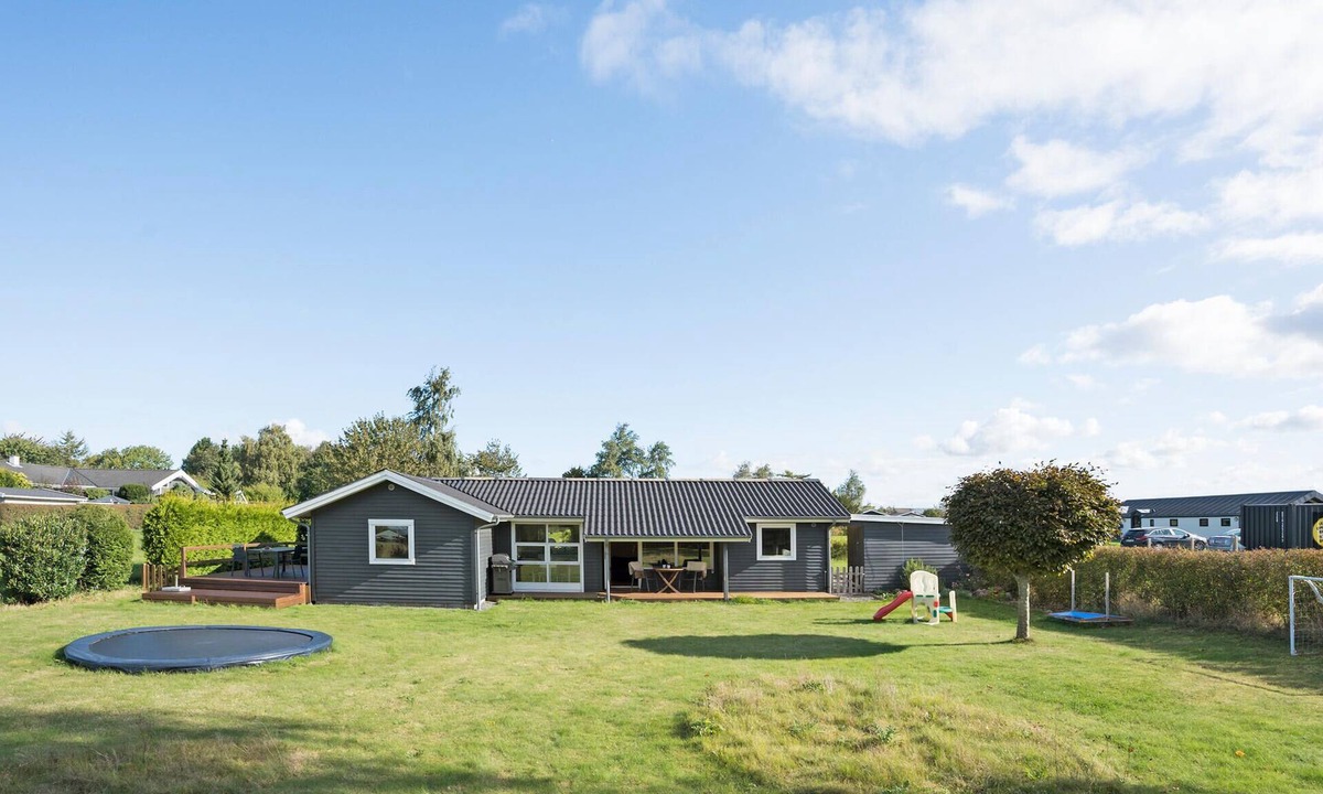 Bog By House | 3 bedroom gorgeous home in Bogø By