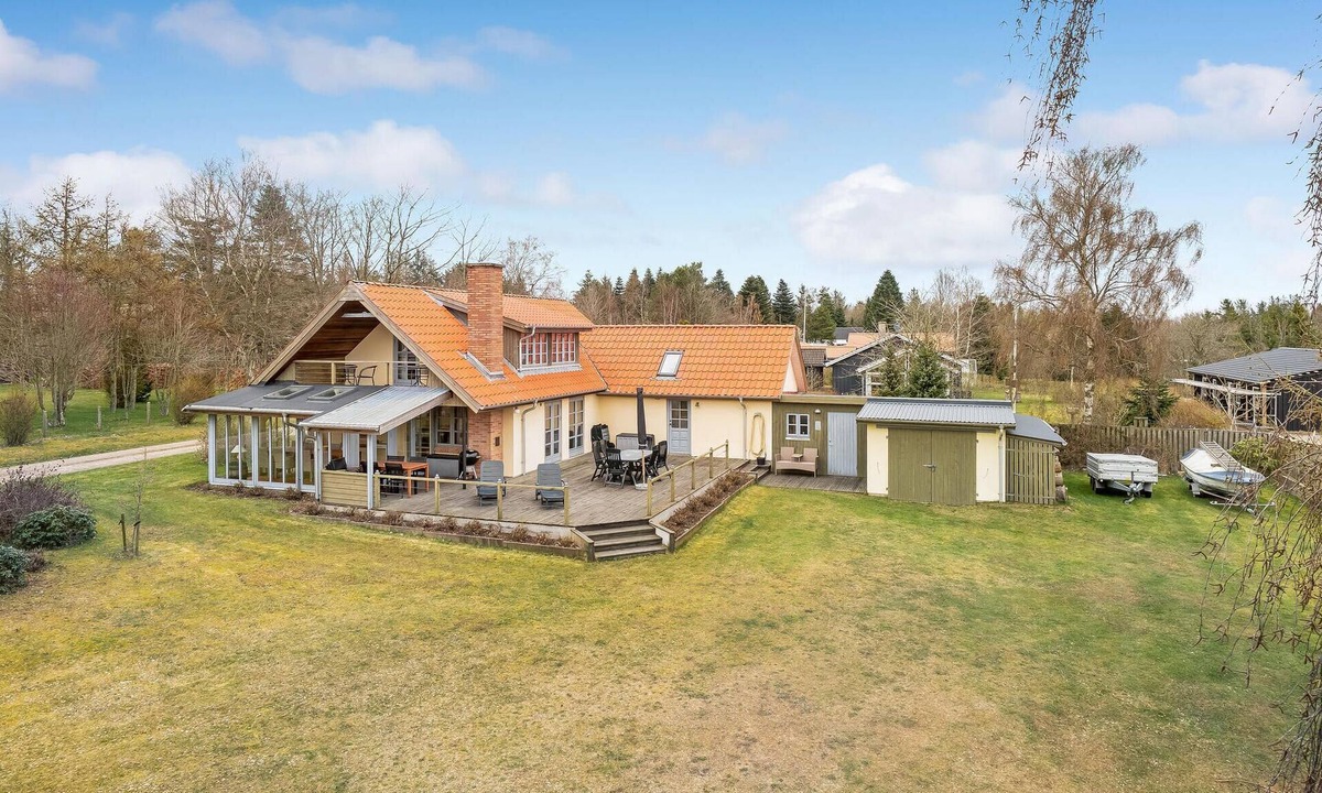 Sundstrup House | 3 bedroom gorgeous home in Højslev