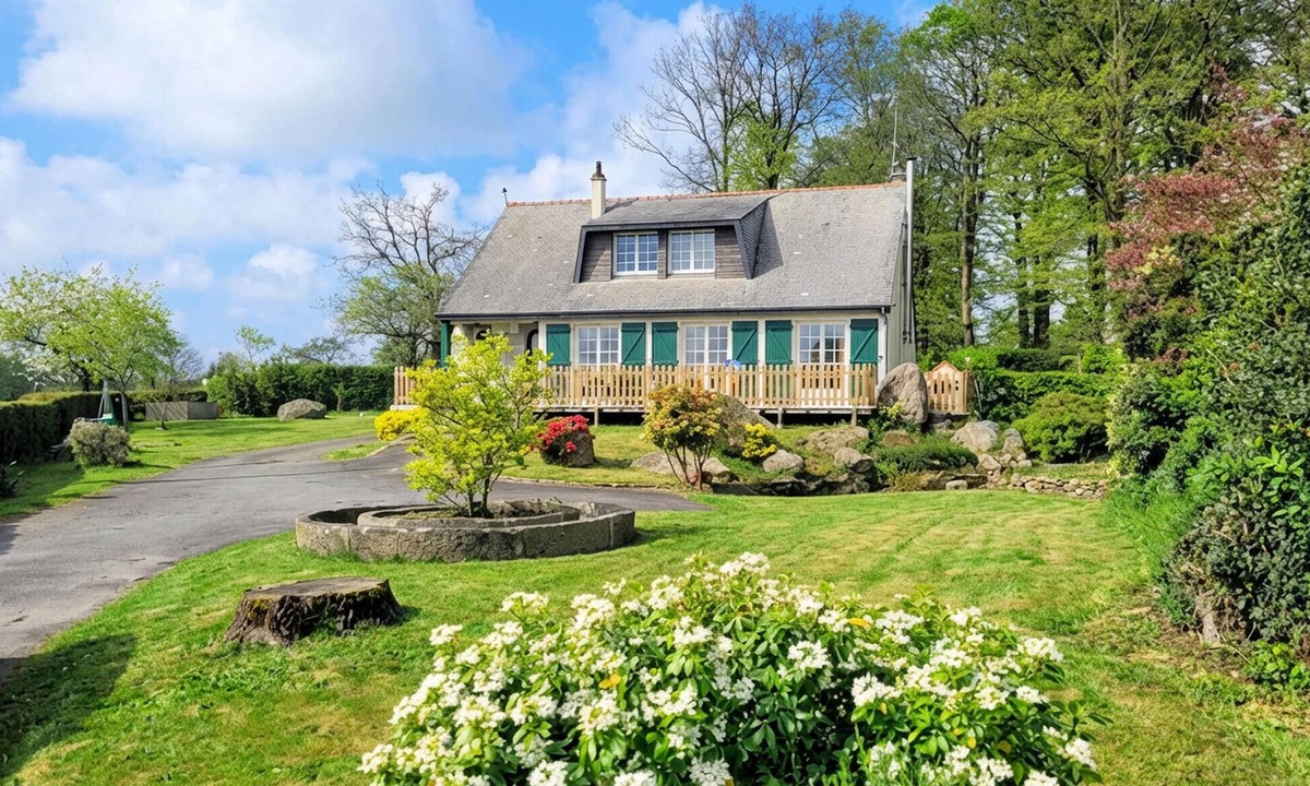 Parigne House | 3 bedroom gorgeous home in Parigné
