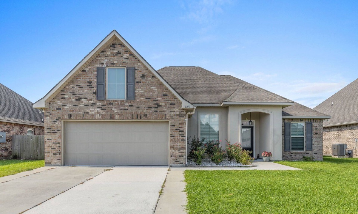 Lake Charles House | 3 Bedroom Home in Lake Charles