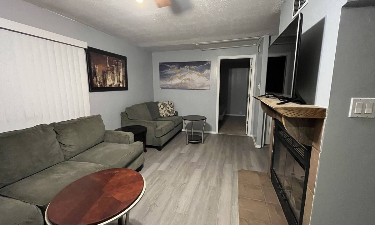 Beach Park House | 3 Bedroom Home near Naval Base!