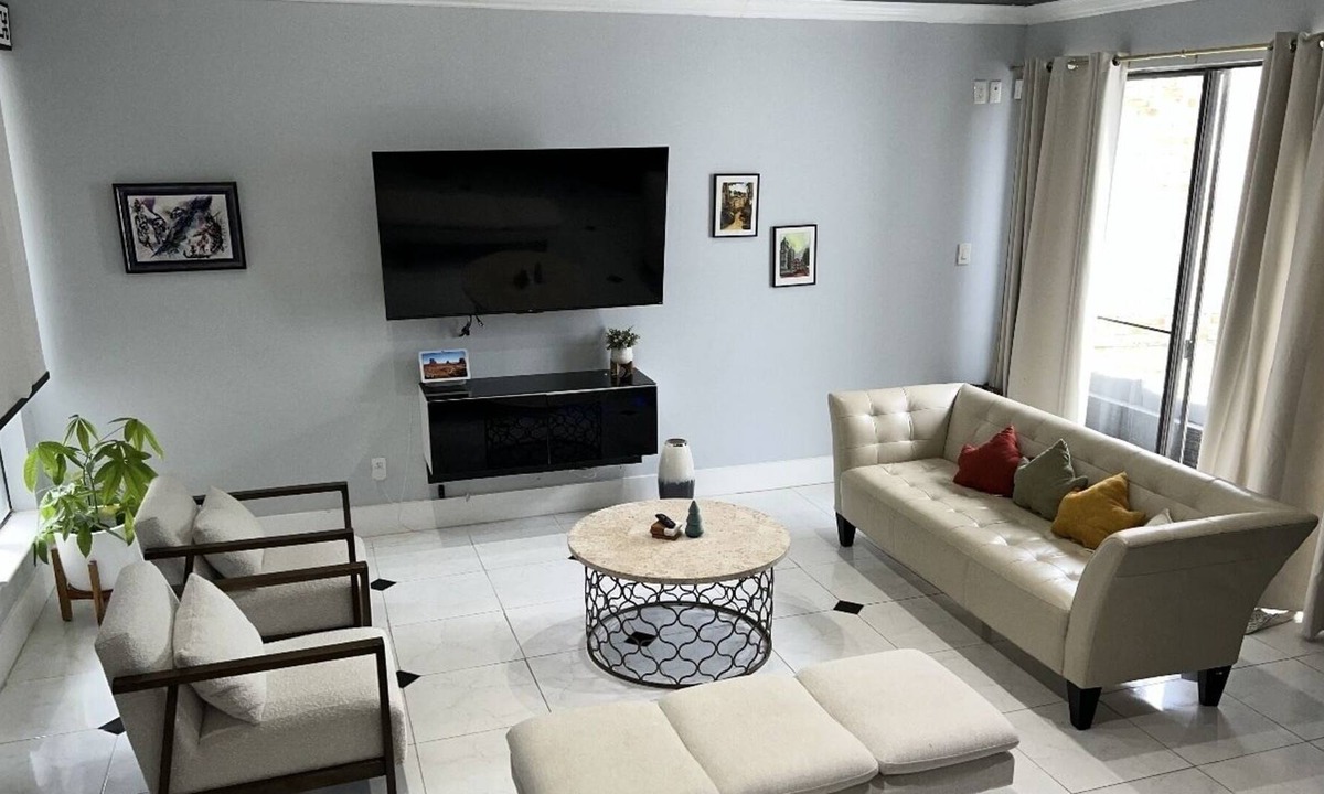 Memorial House | 3 bedroom home with open space and natural light