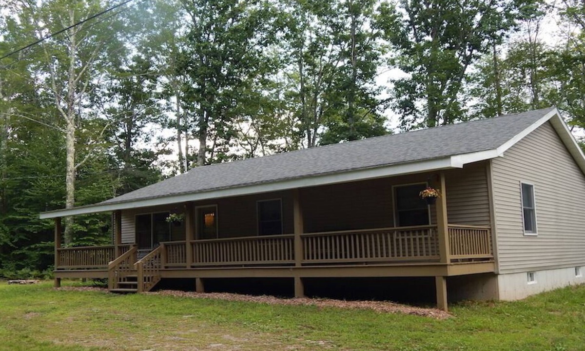 Delancey House | 3 Bedroom home with rear deck and covered front porch.