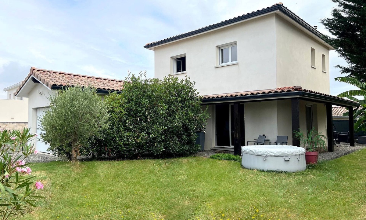Rouffiac-Tolosan House | 3-bedroom house with jacuzzi