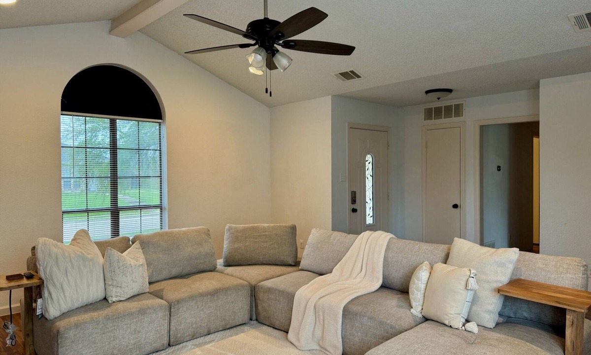 Wylie House | 3-bedroom house in fabulous Wylie with WiFi, AC