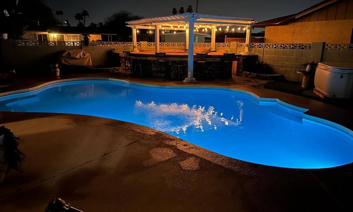 North Mountain House | 3-bedroom house in nice Phoenix with cool AC