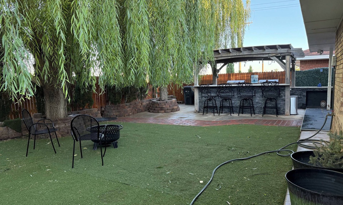 Roswell House | 3-bedroom house in superb Roswell with AC