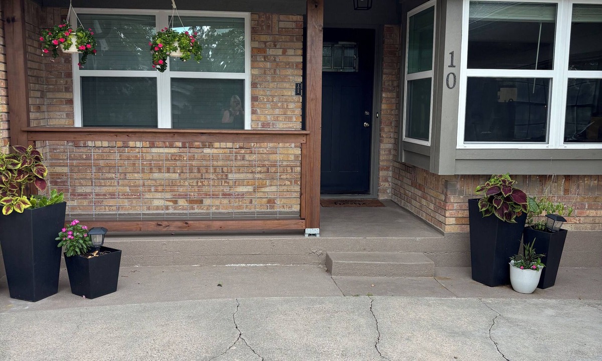 Conroe House | 3-bedroom house in superb Conroe with cool AC and comfort