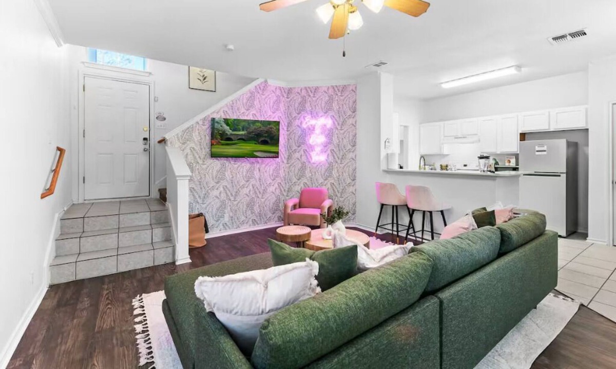 Wyldwood House | 3-bedroom house in tranquil Austin with AC, WiFi. Enjoy a peaceful stay!