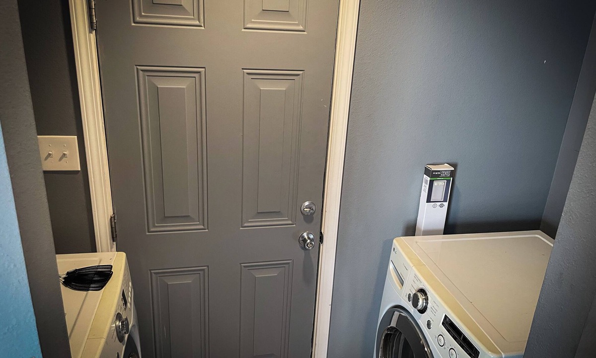 Bossier City House | 3-bedroom house in charming Bossier City with AC.