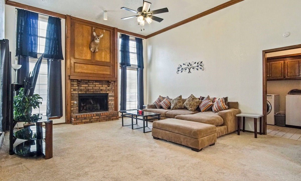 Midwest City House | 3-bedroom house in beautiful Midwest City with AC