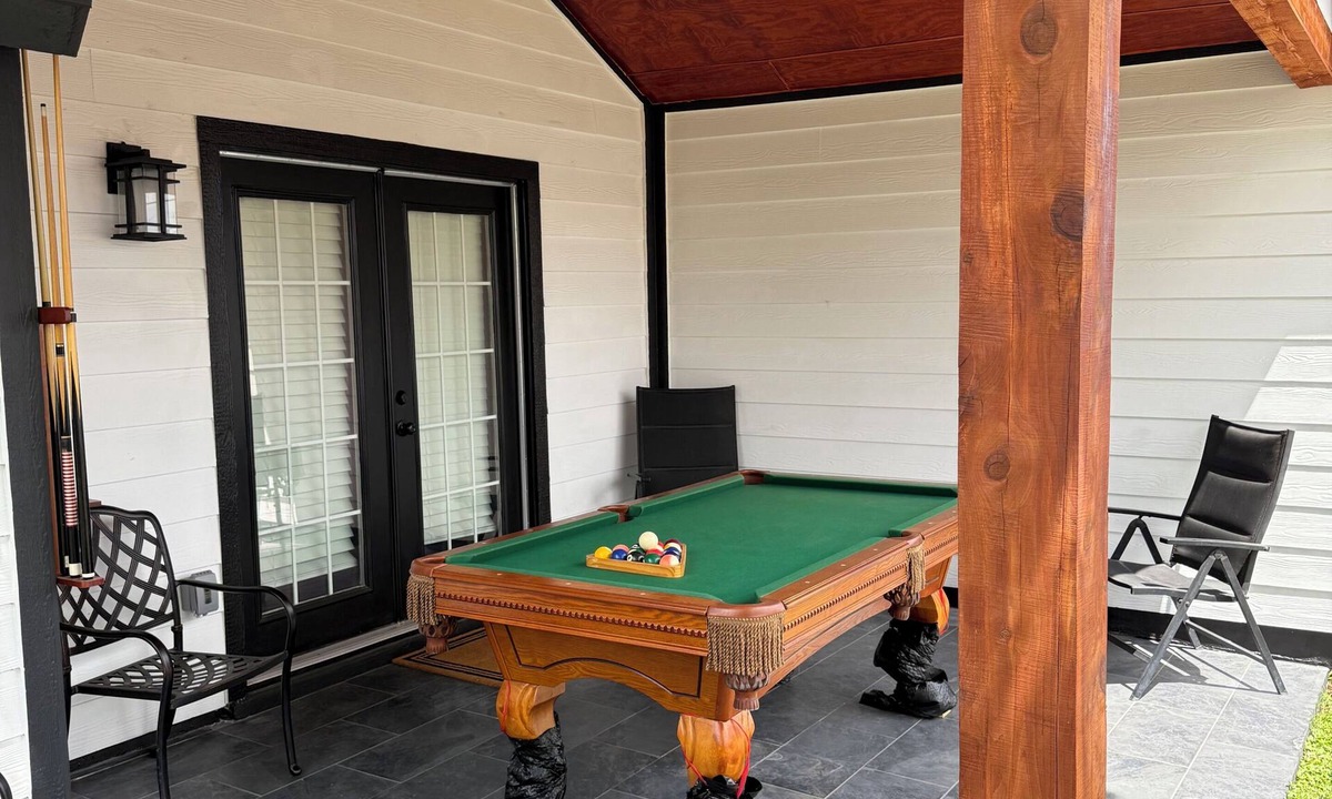 North San Antonio - SAT House | 3-bedroom house in peaceful San Antonio with cool AC