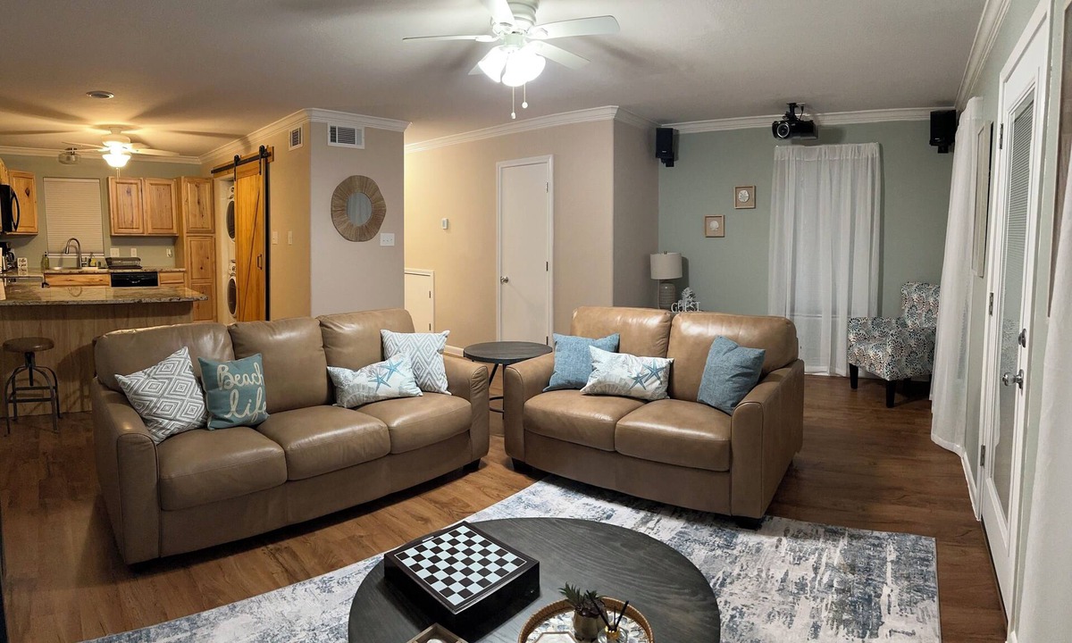 Flour Bluff House | 3-bedroom house in quaint Corpus Christi with AC comfort
