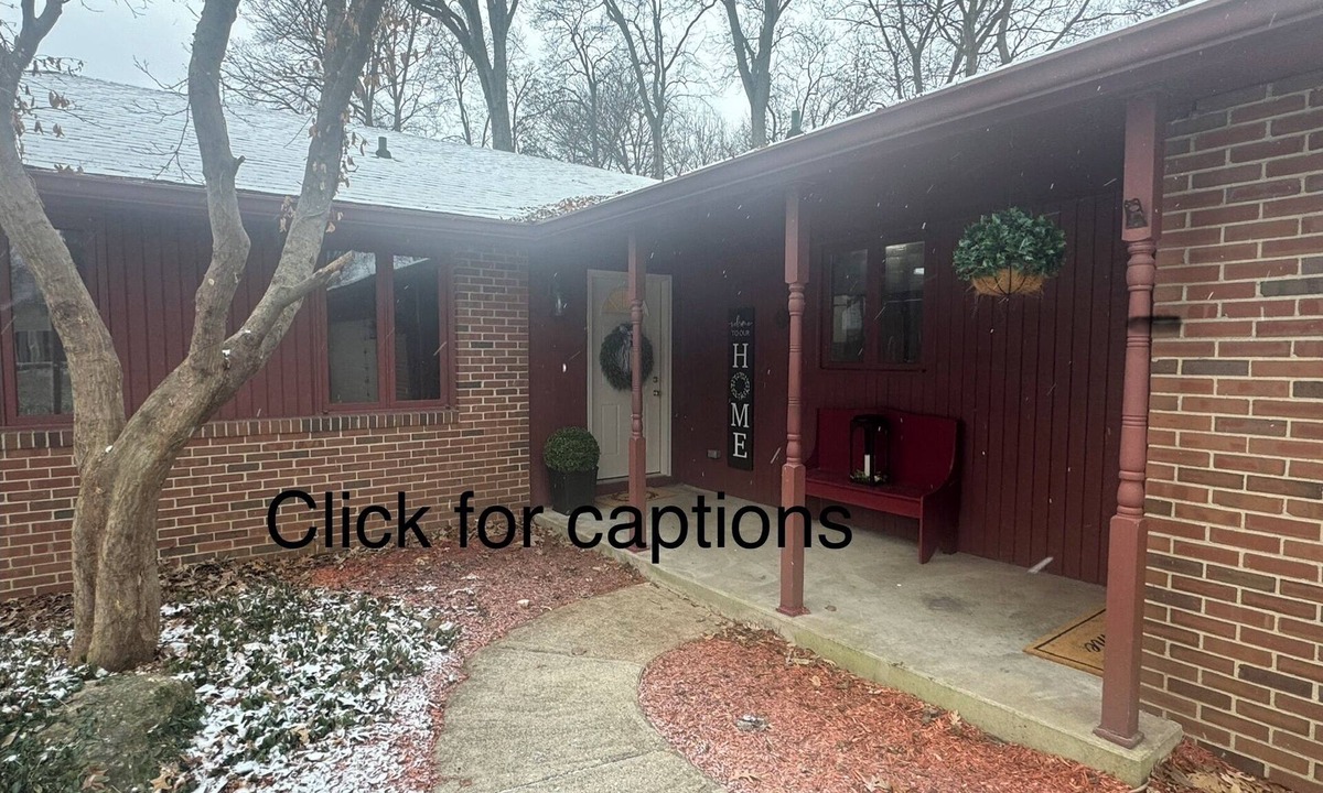 Yorktown House | 3-bedroom house with nice yard in Muncie + patio + plenty of parking